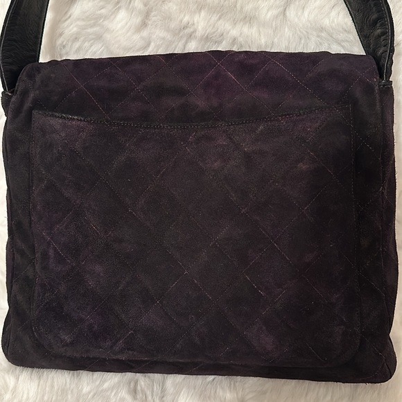 Chanel - Picture 2 of 15